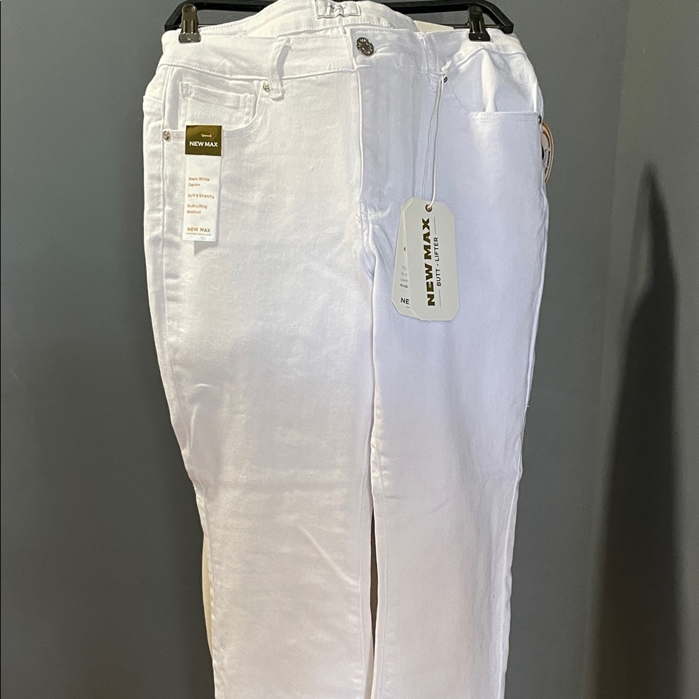 New Max Women's White Butt-Lifting Bootcut Soft& Stretchy Jeans Size-14 NWT